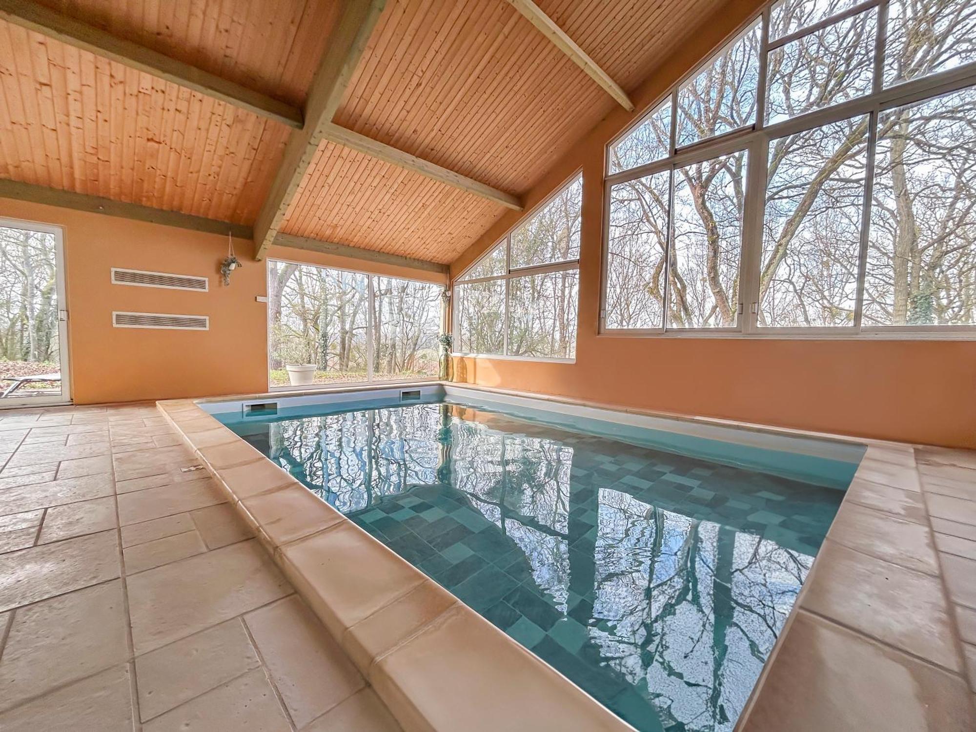 Gite L'Oree Des Buis, Piscine Privatisable Vouille  Exterior photo