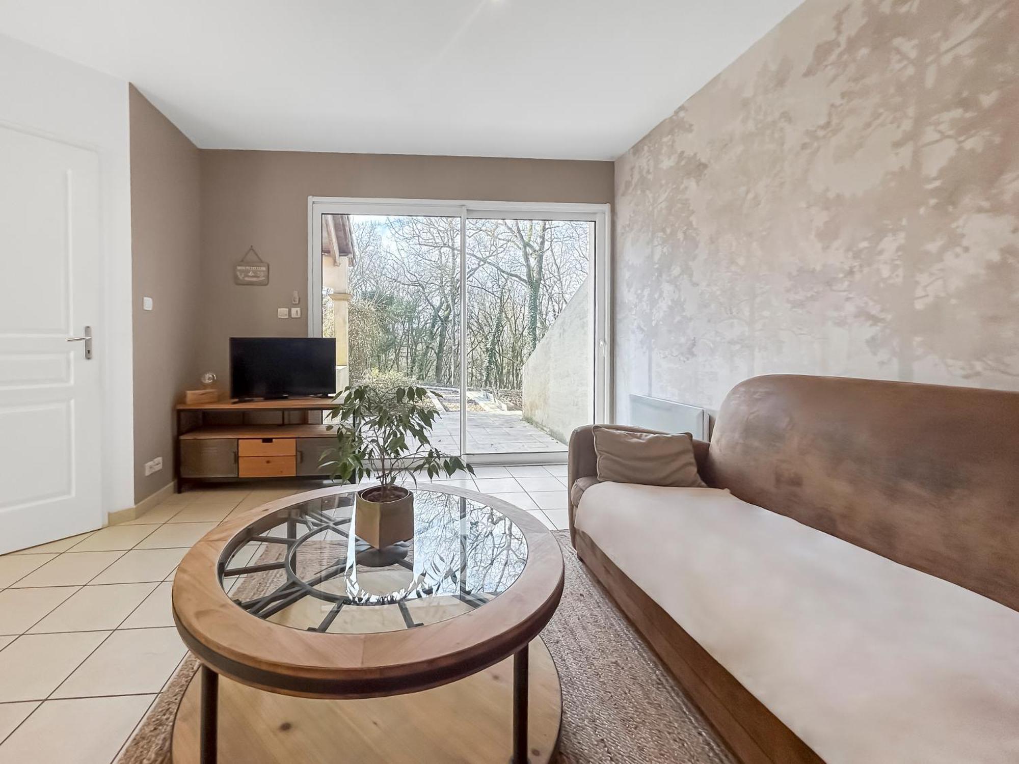 Gite L'Oree Des Buis, Piscine Privatisable Vouille  Exterior photo